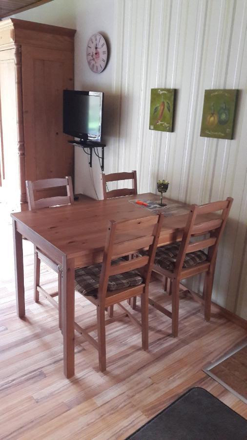 Maring-Noviand Pension Waldfrieden מראה חיצוני תמונה
