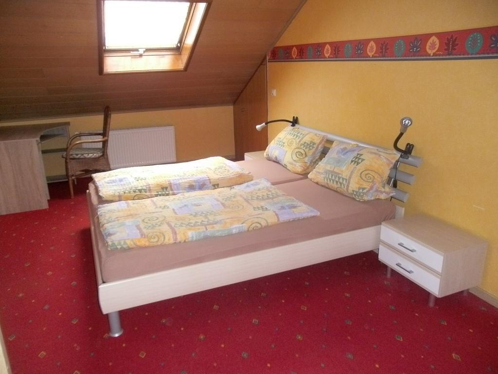 Maring-Noviand Pension Waldfrieden חדר תמונה