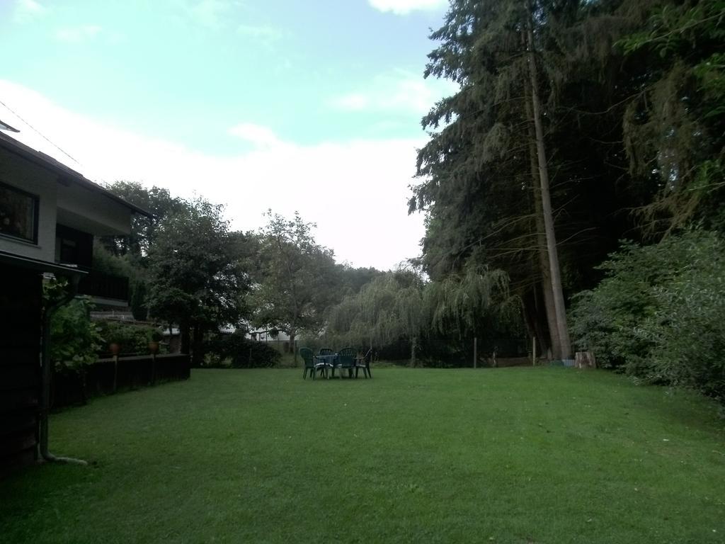 Maring-Noviand Pension Waldfrieden מראה חיצוני תמונה