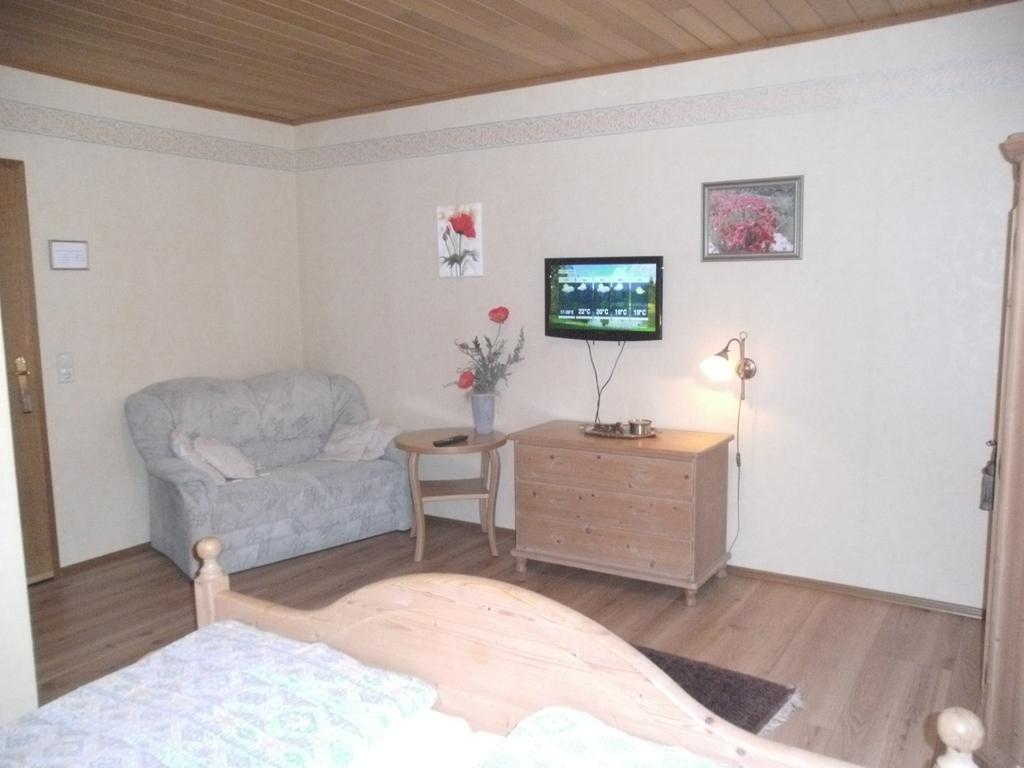 Maring-Noviand Pension Waldfrieden חדר תמונה