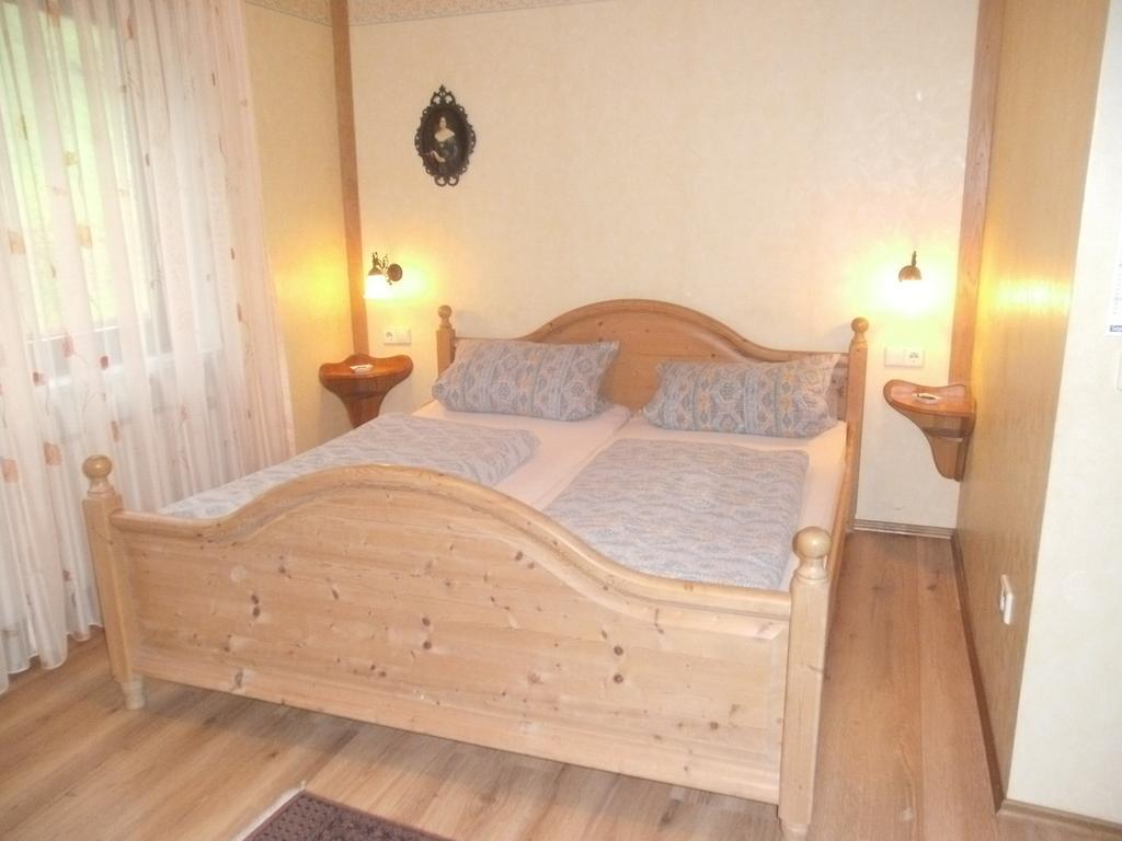 Maring-Noviand Pension Waldfrieden חדר תמונה