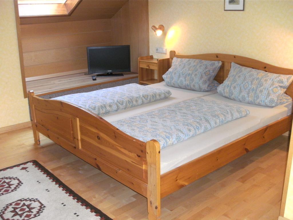 Maring-Noviand Pension Waldfrieden מראה חיצוני תמונה